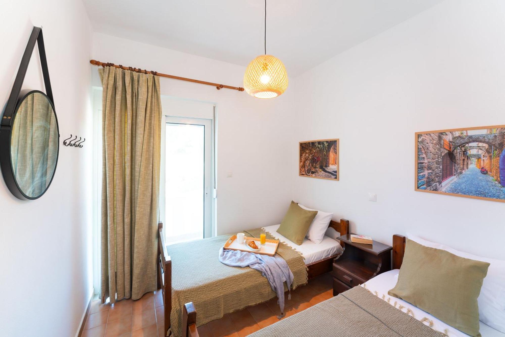 Tselios Apartments & Studios Kiotari Room photo